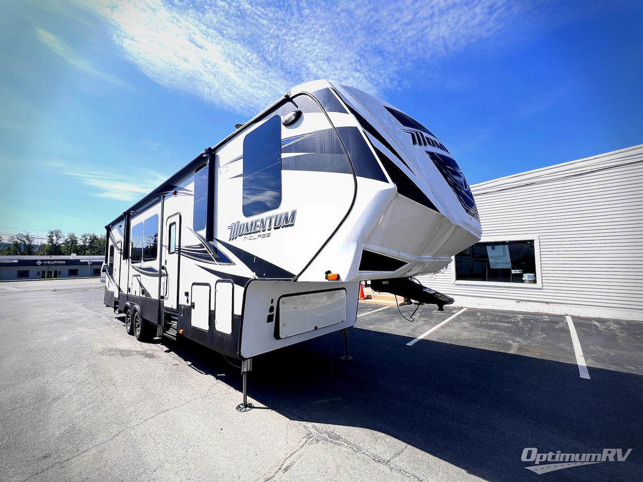 2018 Grand Design Momentum M-Class 350M Photo 1