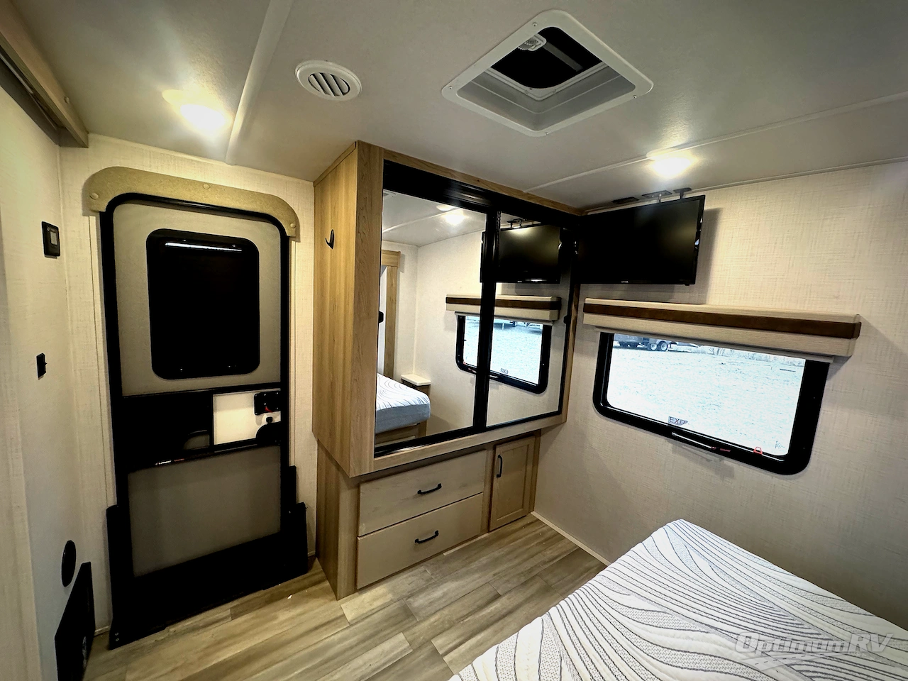 2024 Forest River Rockwood Mini Lite 2516S Photo 15