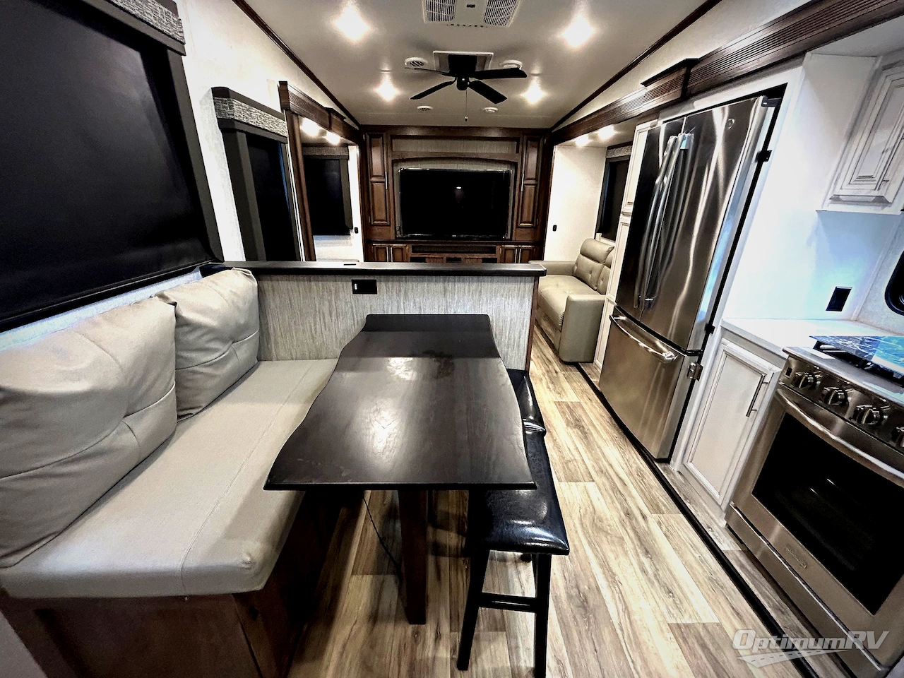 2021 KZ Durango D326RLT Photo 4