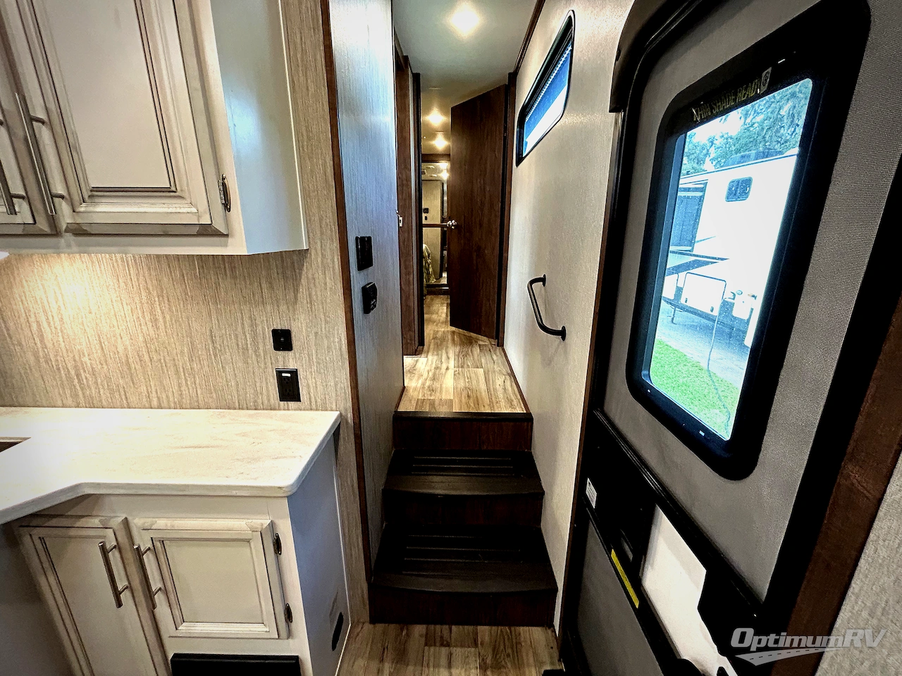 2021 KZ Durango D326RLT Photo 14