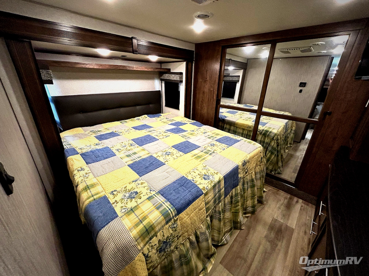 2021 KZ Durango D326RLT Photo 18