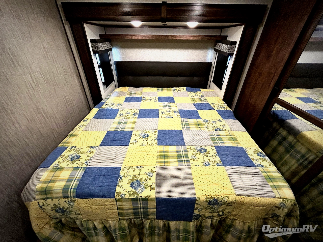 2021 KZ Durango D326RLT Photo 19