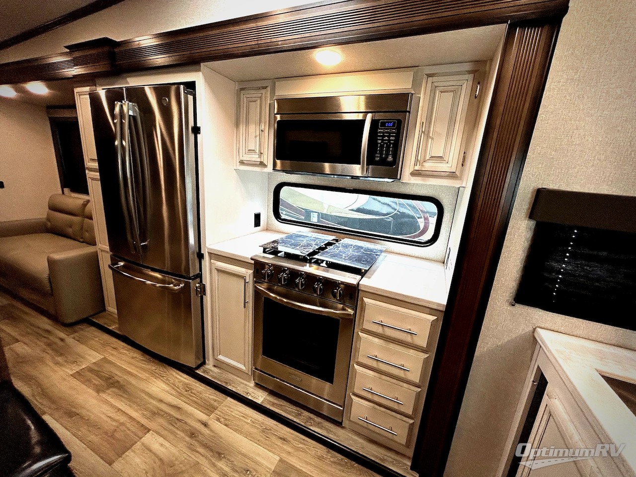 2021 KZ Durango D326RLT Photo 12