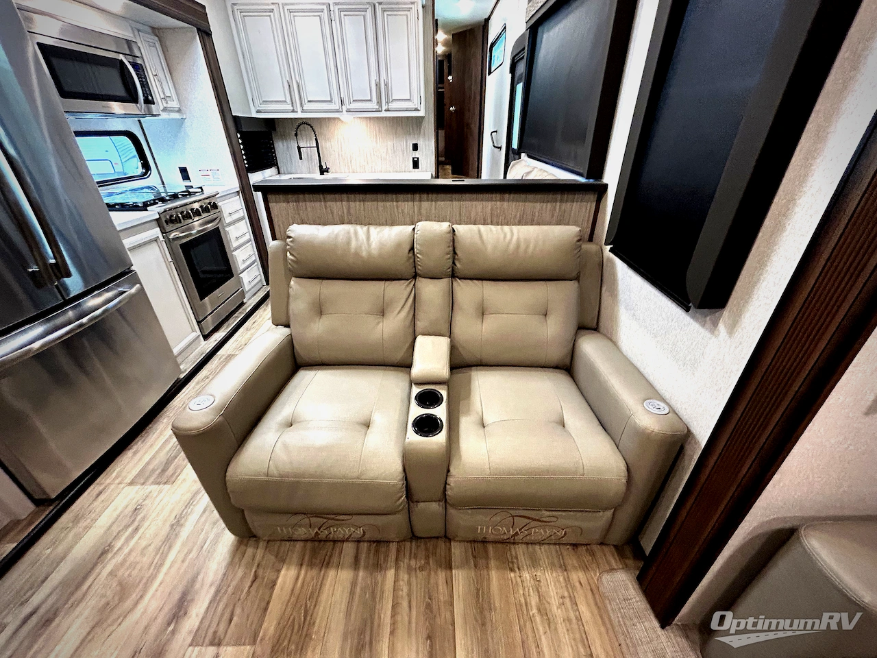 2021 KZ Durango D326RLT Photo 10