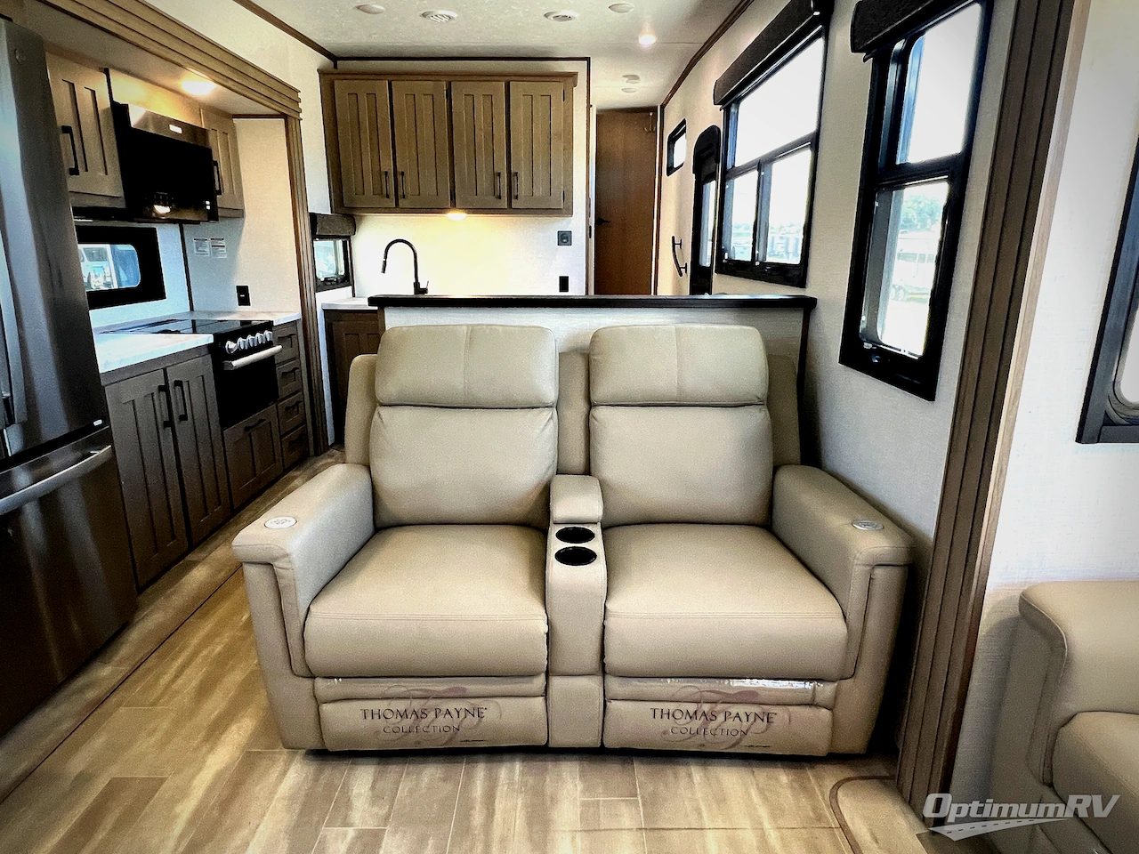 2024 KZ Durango Half-Ton D290RLT Photo 9