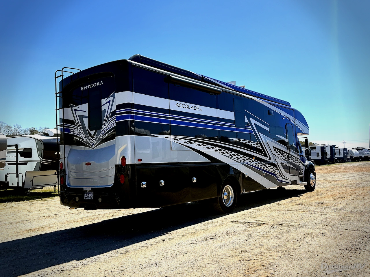 2023 Entegra ACCOLADE XL 37K Photo 2