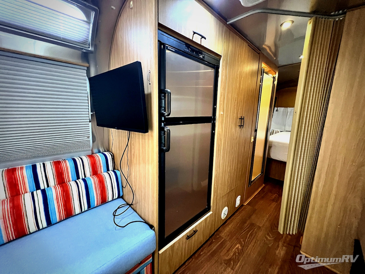 2007 Airstream Safari Special Edition 27 FB Photo 12