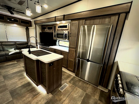 2022 CrossRoads Cameo CE3891MK RV Photo 4