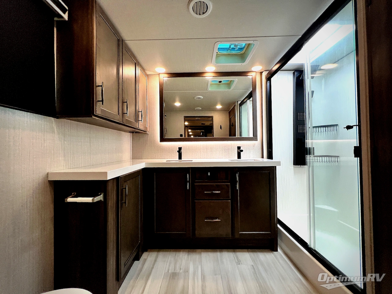 2021 Grand Design Solitude 382WB Photo 16