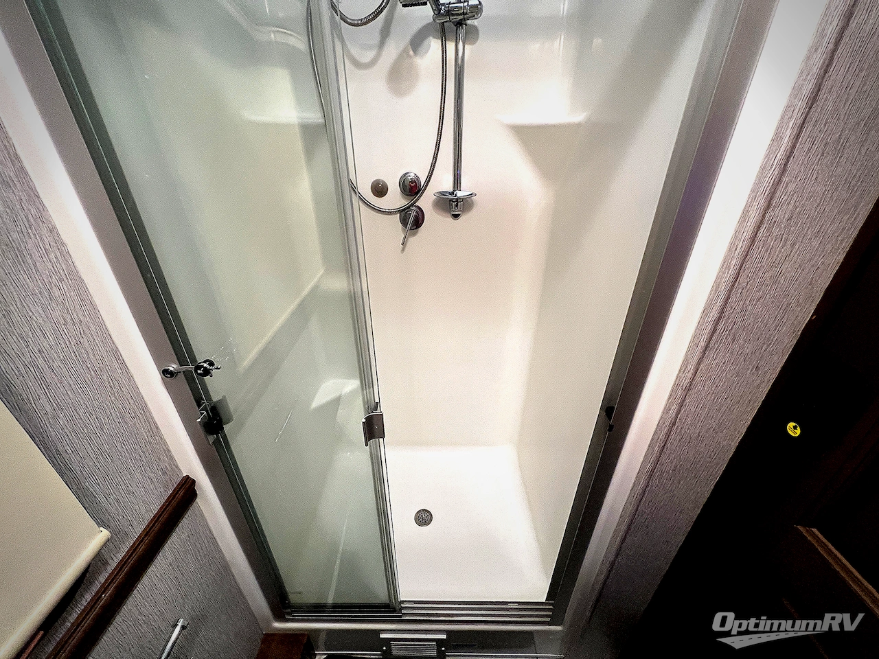 2021 Forest River Berkshire XL 40E Photo 22