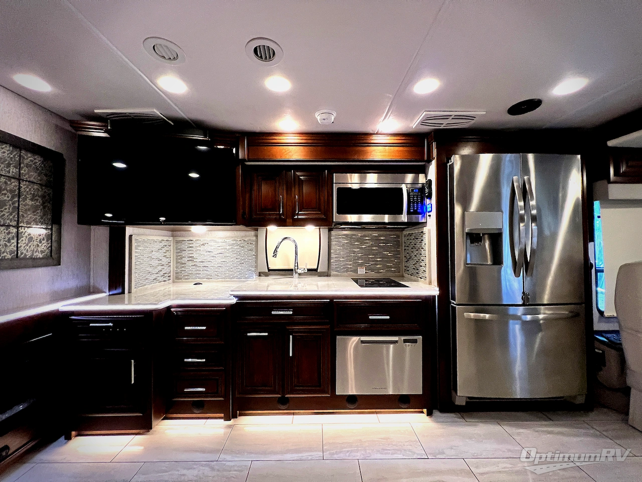 2021 Forest River Berkshire 40E Photo 11