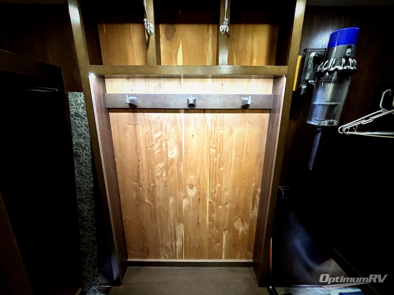 2019 RiverStone Legacy 38FB-2 Photo 9