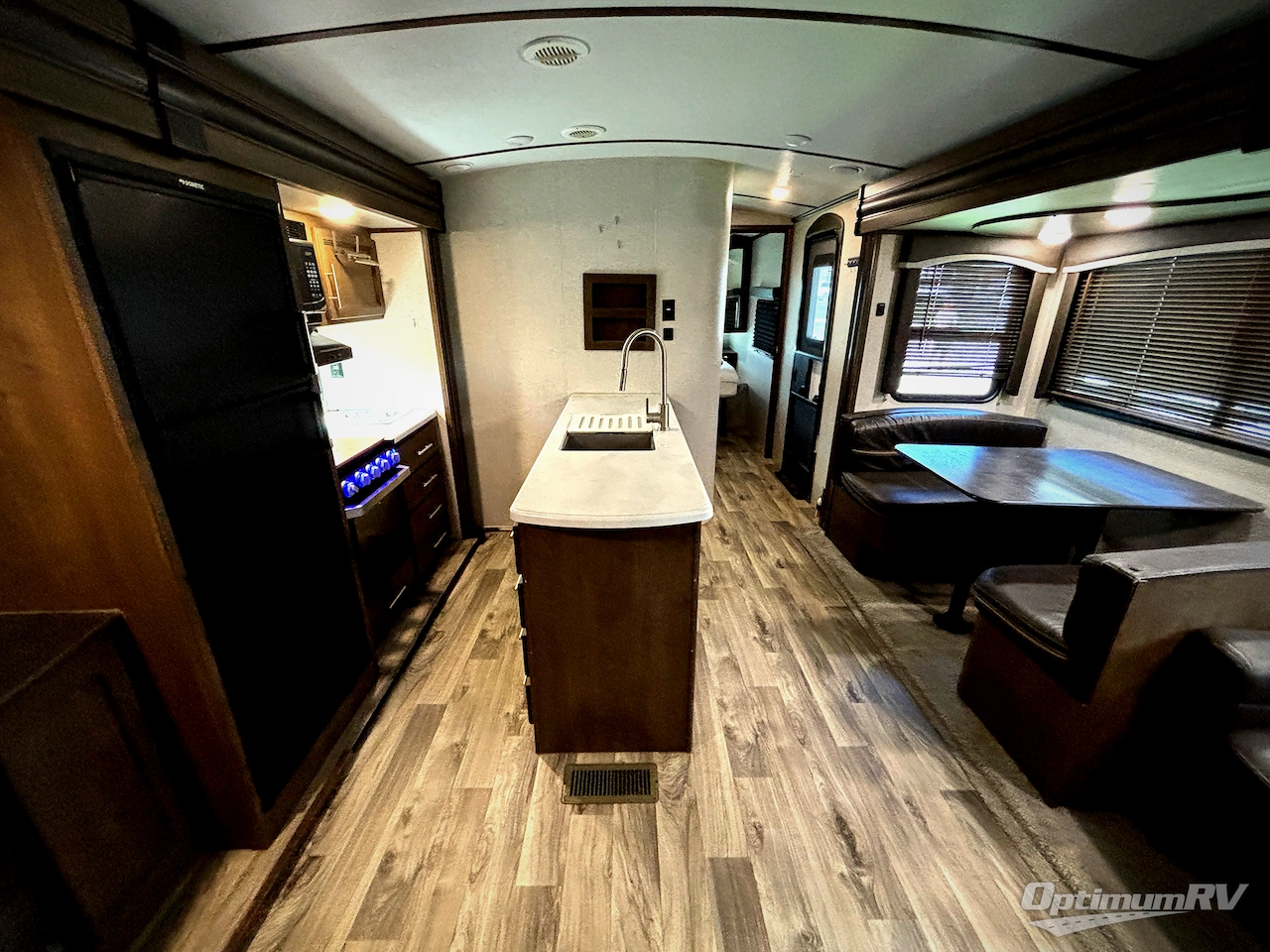 2020 Keystone Cougar Half-Ton 34TSB Photo 5