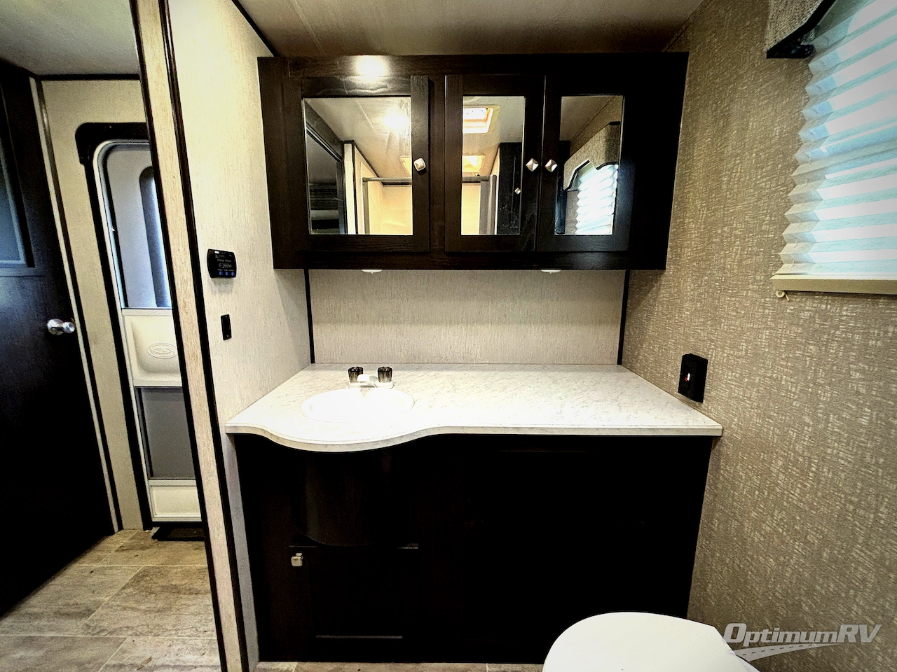 2019 Heartland North Trail 22CRB Photo 14