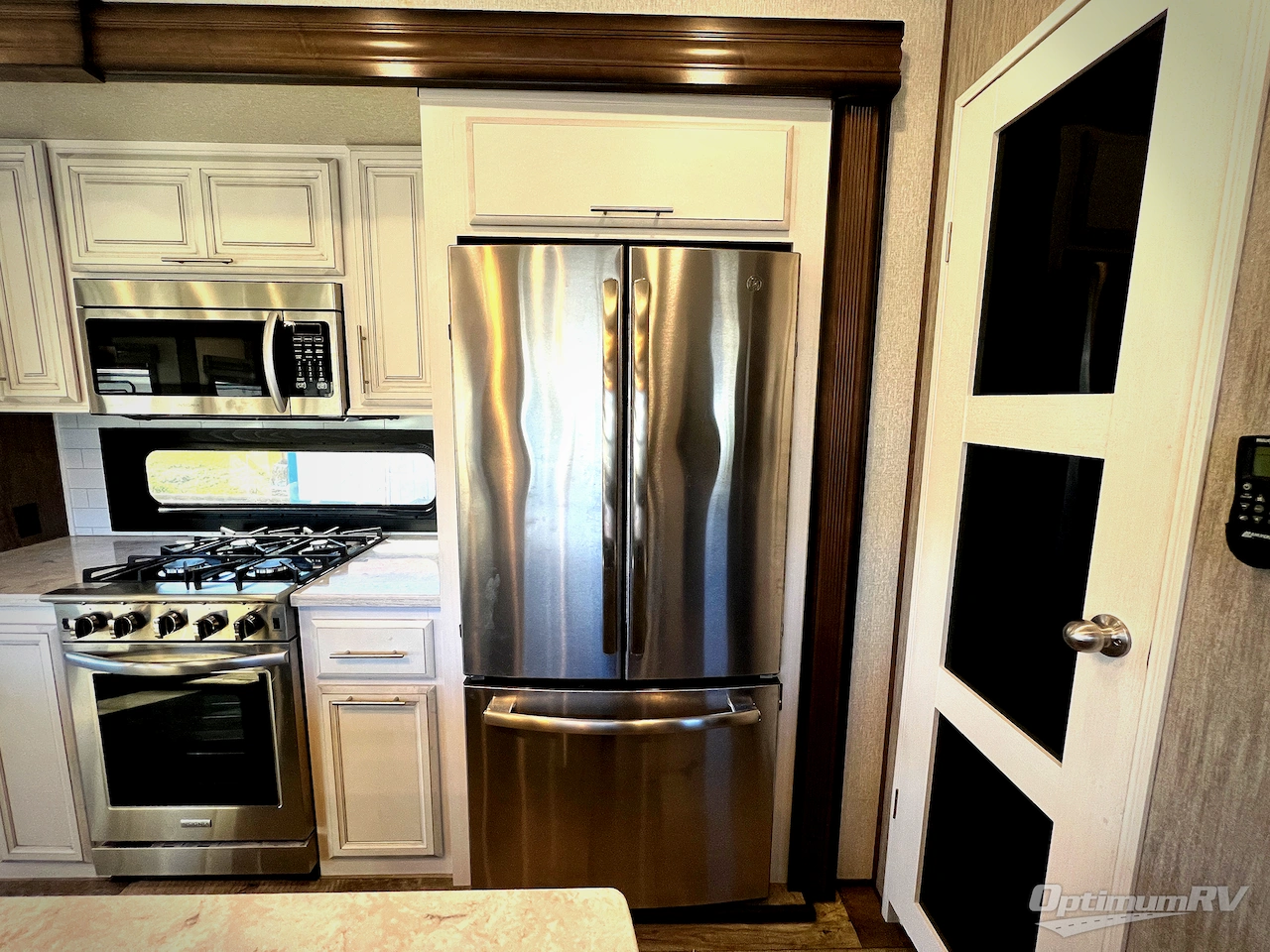 2021 KZ Durango Gold G366FBT Photo 14