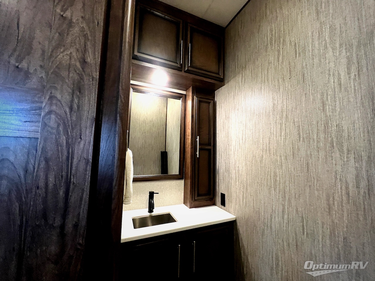 2021 KZ Durango Gold G366FBT Photo 16