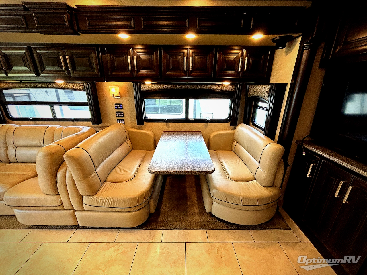 2015 American Coach American Eagle 45B Photo 12