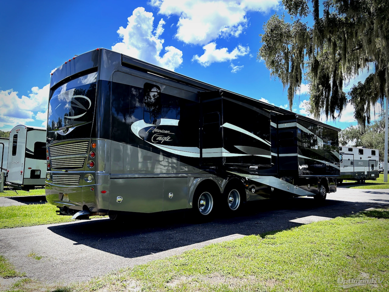 2015 American Coach American Eagle 45B Photo 2
