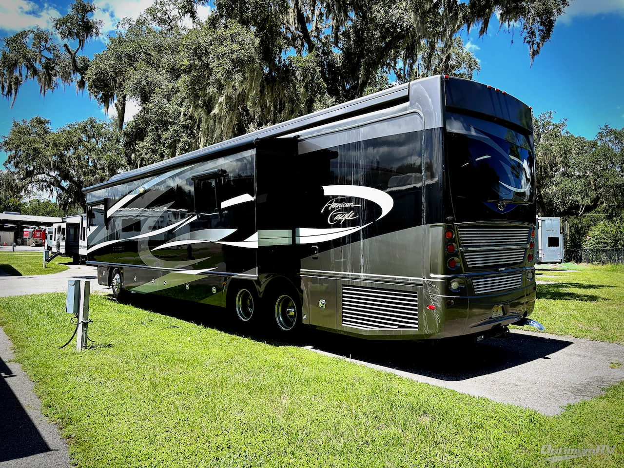 2015 American Coach American Eagle 45B Photo 3