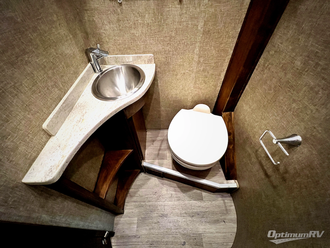 2018 Tiffin Wayfarer 24TW Photo 21