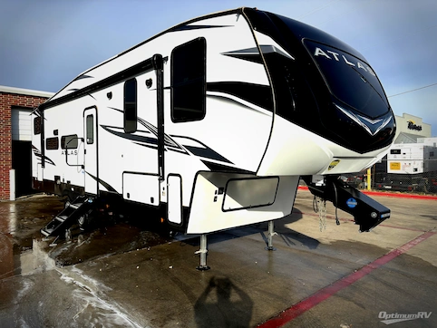 Used 2022 Dutchmen Atlas 2942BHF Featured Photo