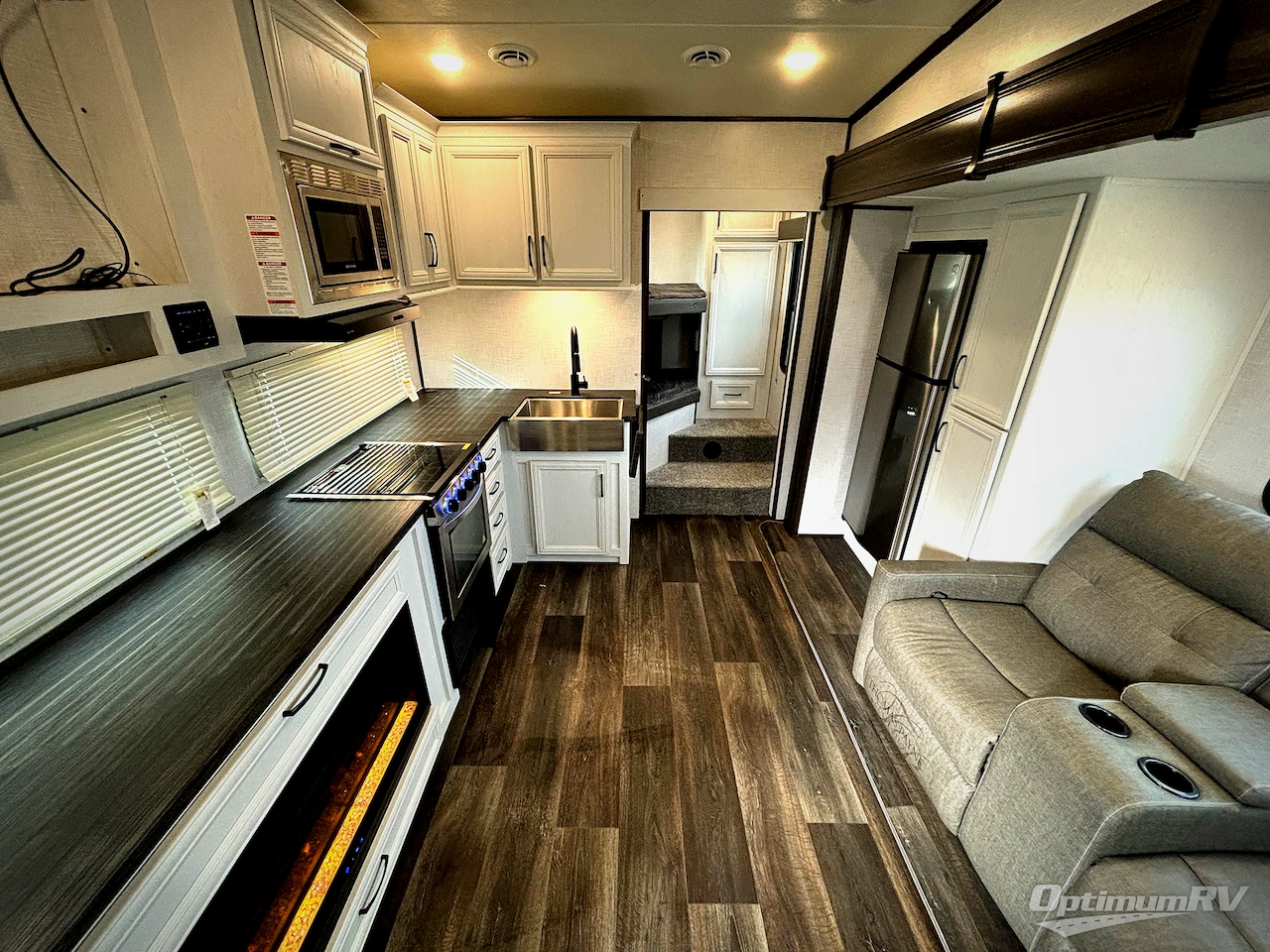 2022 Dutchmen Atlas 2942BHF Photo 4