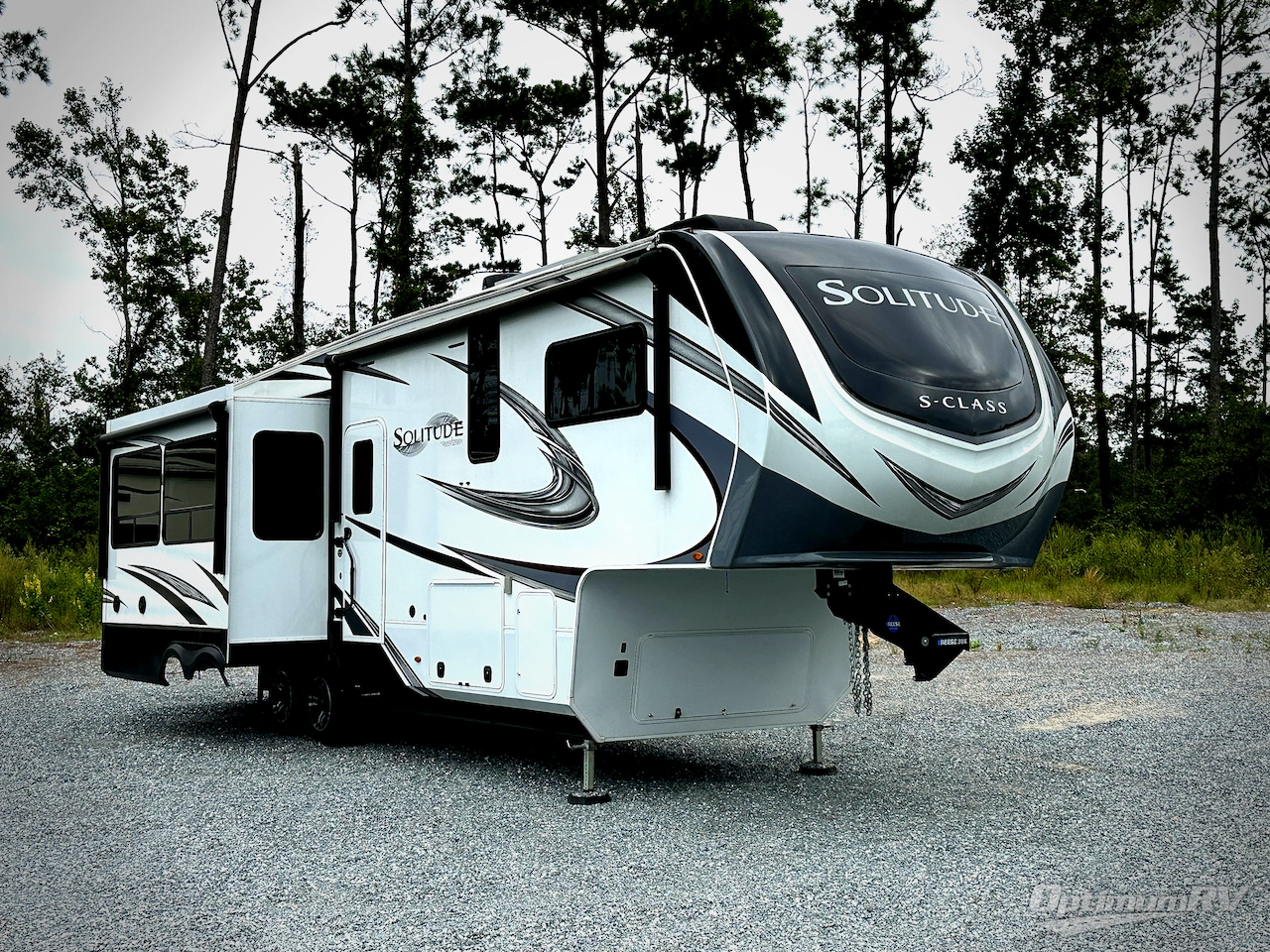 2022 Grand Design Solitude S-Class 2930RL Photo 1