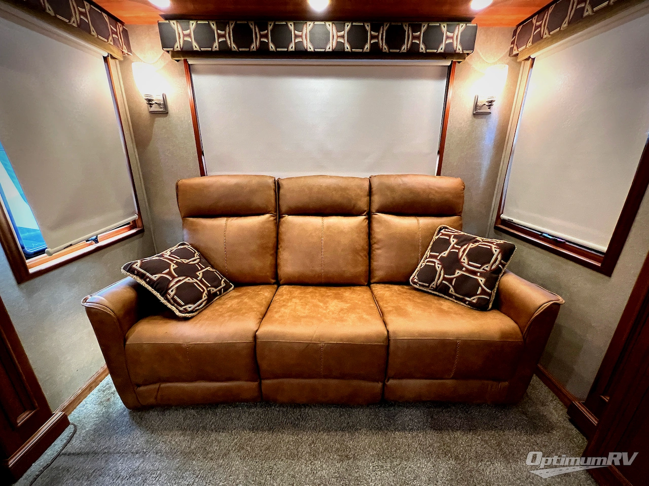 2016 DRV Luxury Suites Mobile Suites 36RSSB3 Photo 12