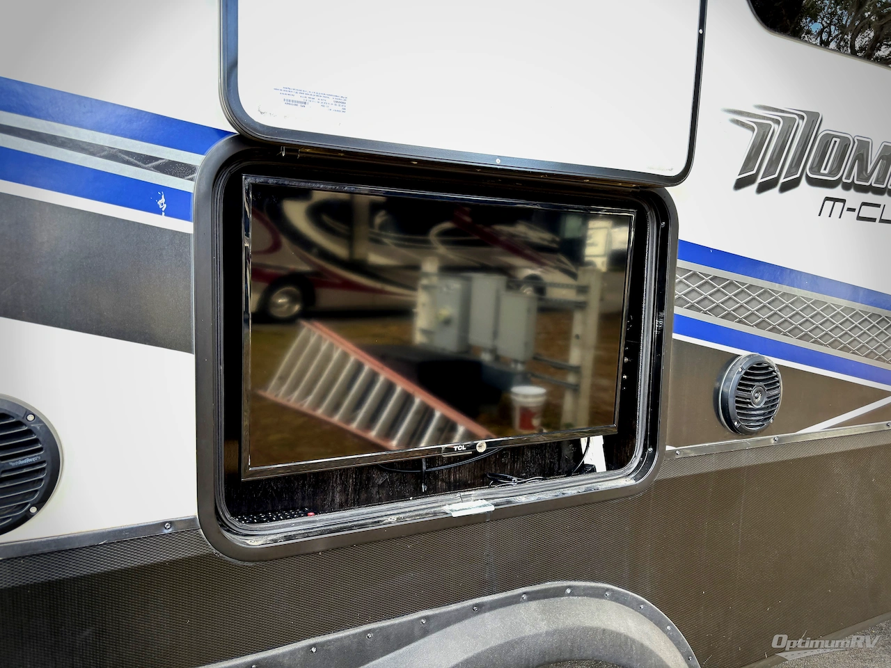 2019 Grand Design Momentum M-Class 351M Photo 20