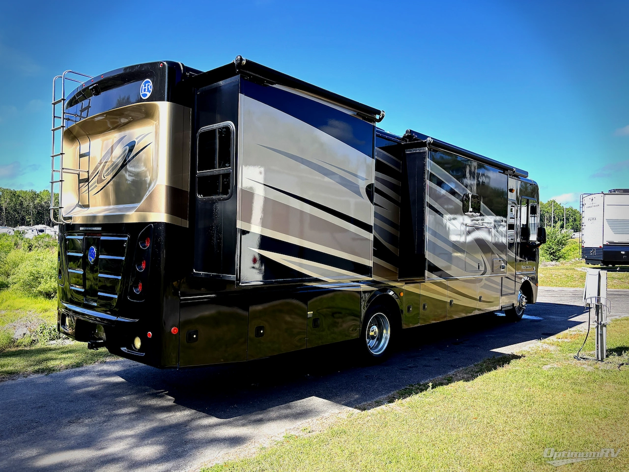 2016 Holiday Rambler Vacationer 34ST Photo 2