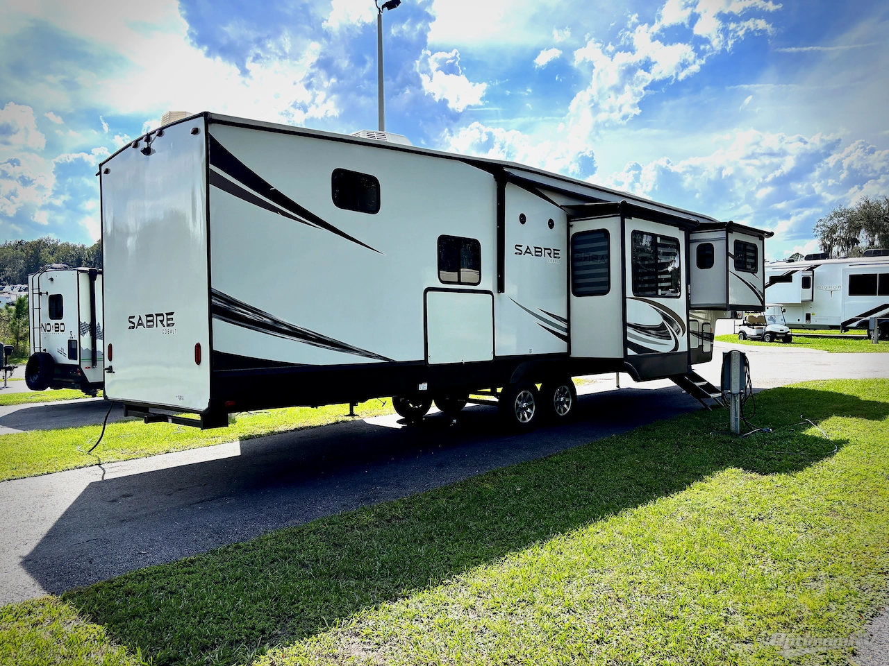 2022 Forest River Sabre 37FLH Photo 2