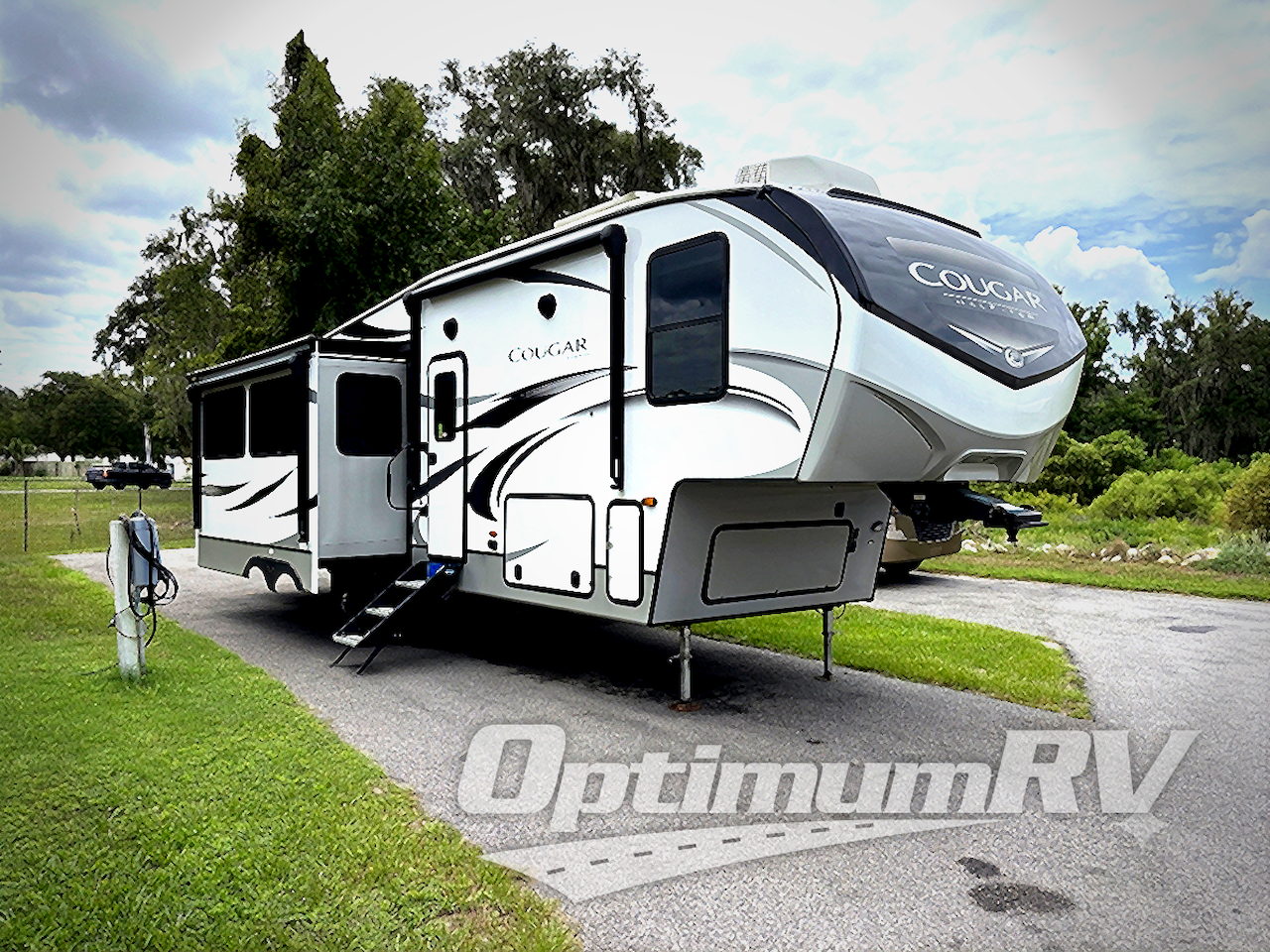 2021 Keystone Cougar 302RLS Photo 1