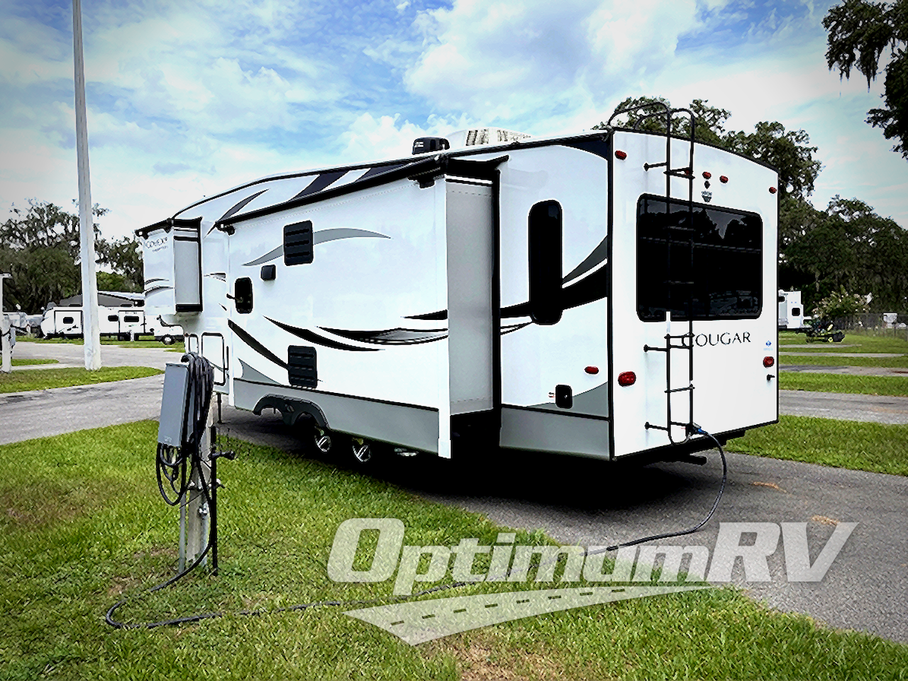 2021 Keystone Cougar Half-Ton 30RLS Photo 3