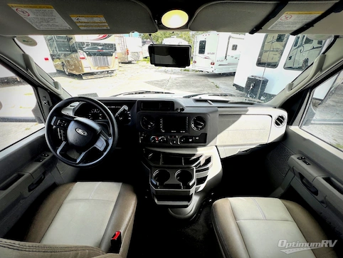 2025 Coachmen Leprechaun 298KB Ford 450 RV Photo 2