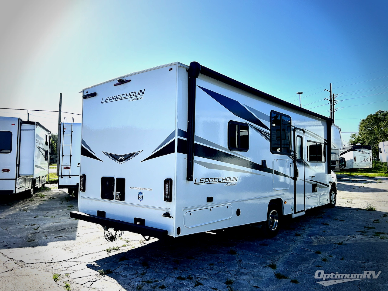2025 Coachmen Leprechaun 298KB Ford 450 Photo 2