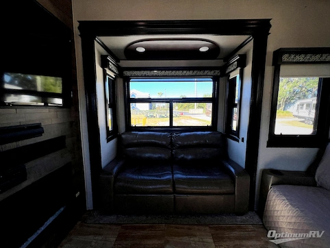 2019 RiverStone RiverStone 39FKTH RV Photo 2
