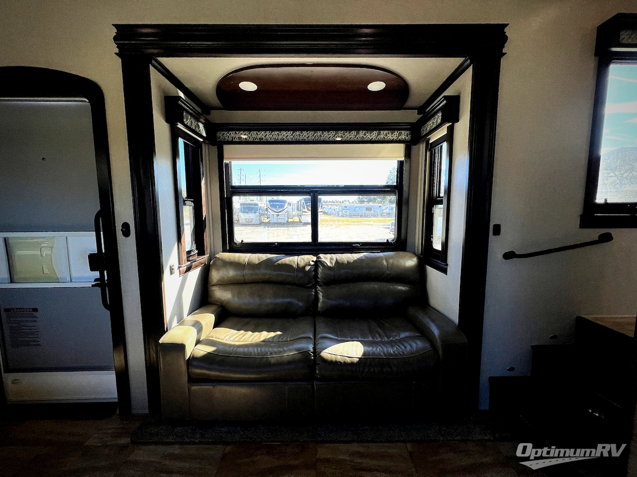 2019 RiverStone RiverStone 39FKTH Photo 9