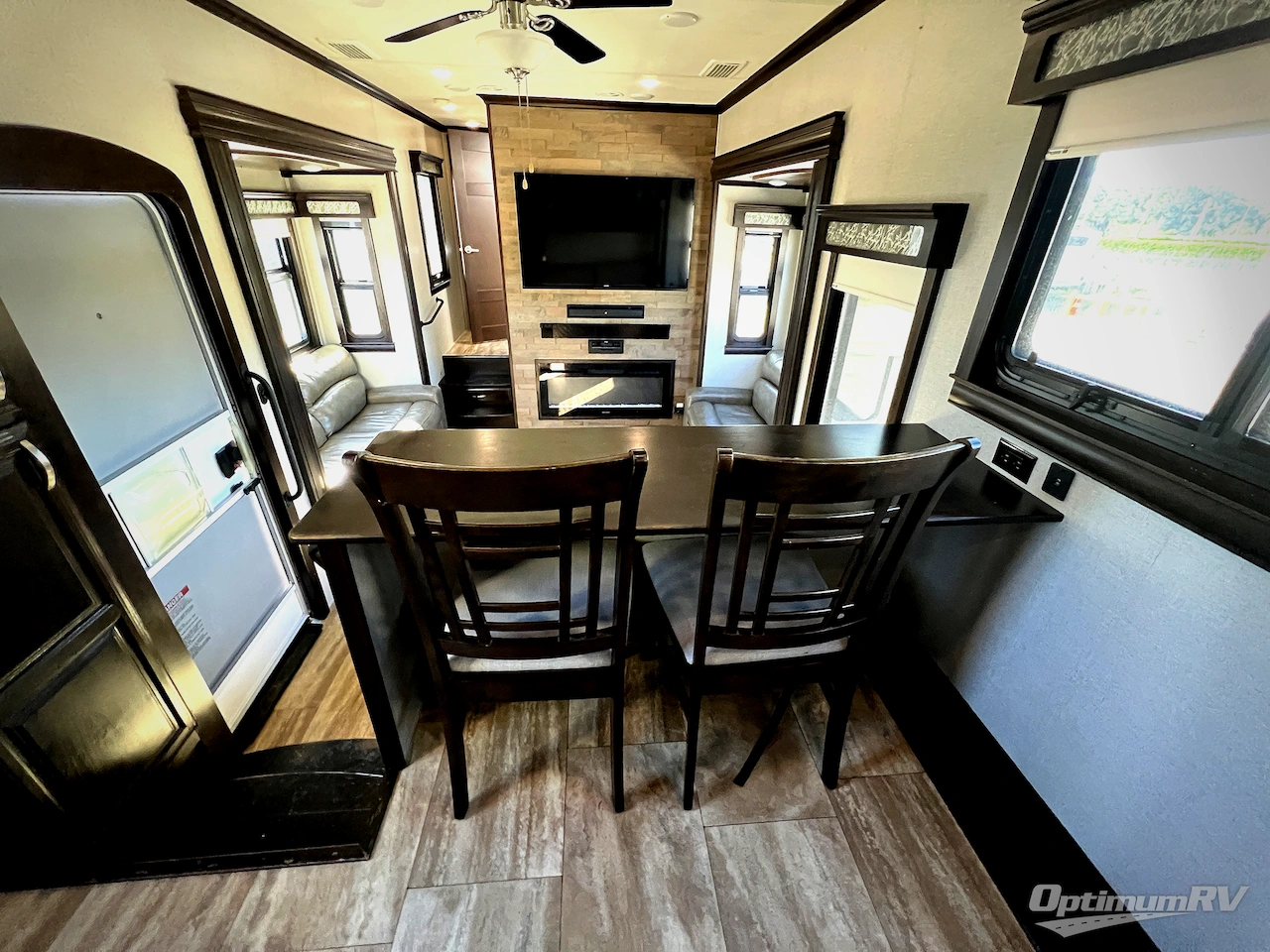 2019 RiverStone RiverStone 39FKTH Photo 17