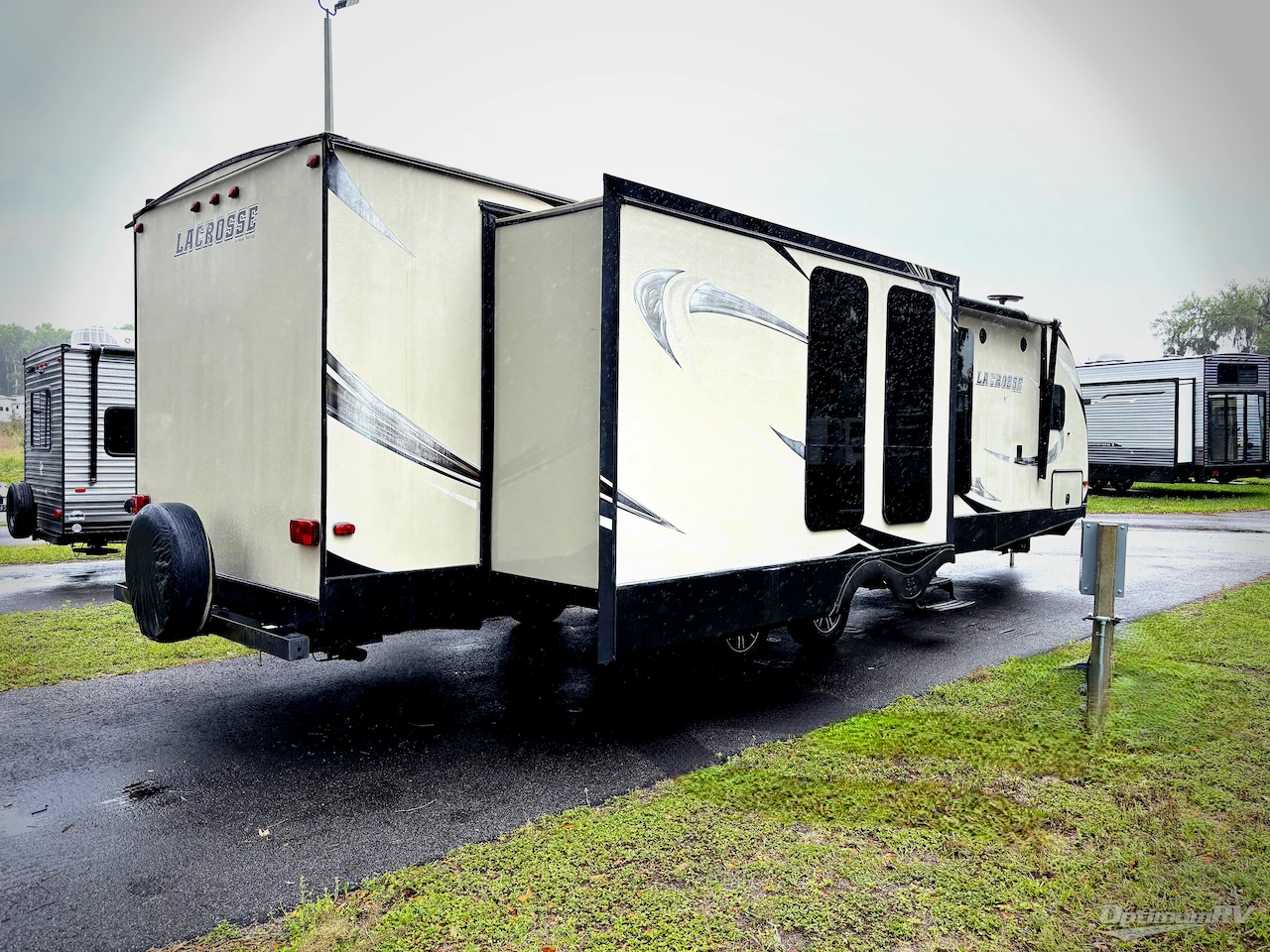 2018 Prime Time LaCrosse 3211RK Photo 2