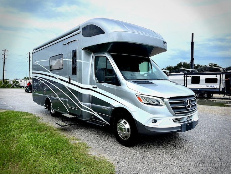 2021 Winnebago Navion 24D RV Photo 1