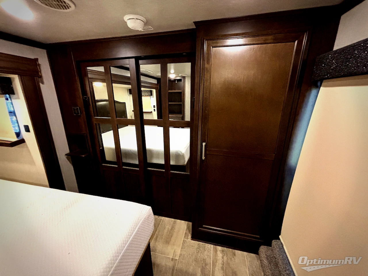 2019 Heartland Bighorn 3980RRD Photo 10