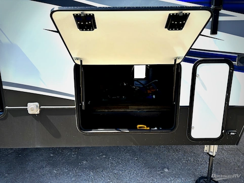 2019 Keystone Fuzion 369 RV Photo 4