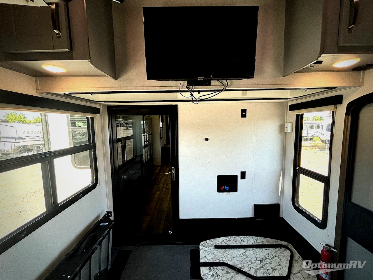 2019 Keystone Fuzion 369 Photo 11