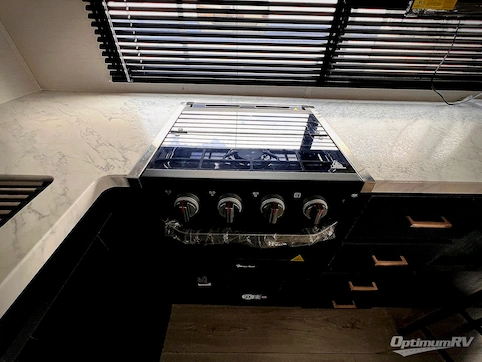 2025 Prime Time Avenger 25MKB RV Photo 3