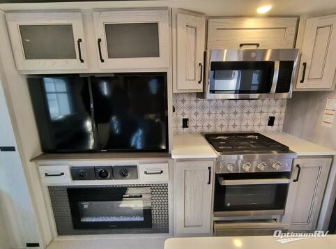 2023 Keystone Montana High Country 385BR RV Photo 2