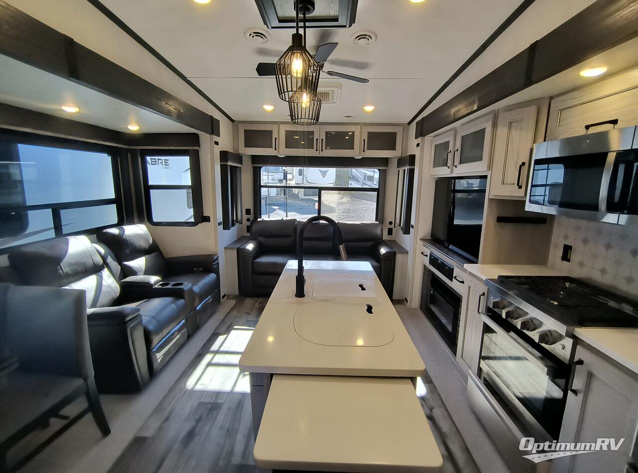 2023 Keystone Montana High Country 385BR Photo 4