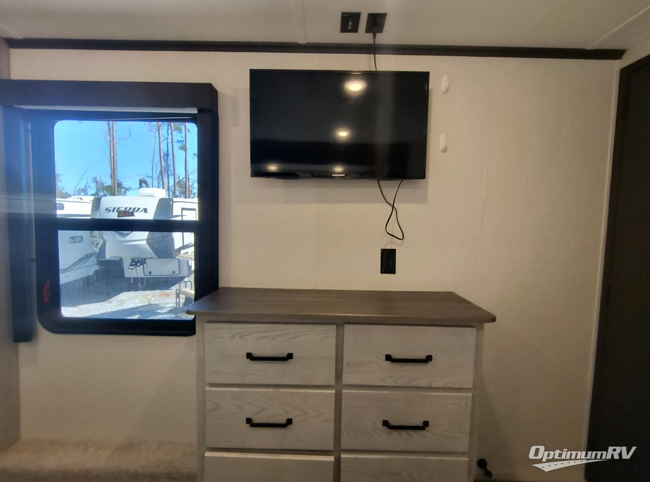 2023 Keystone Montana High Country 385BR Photo 18