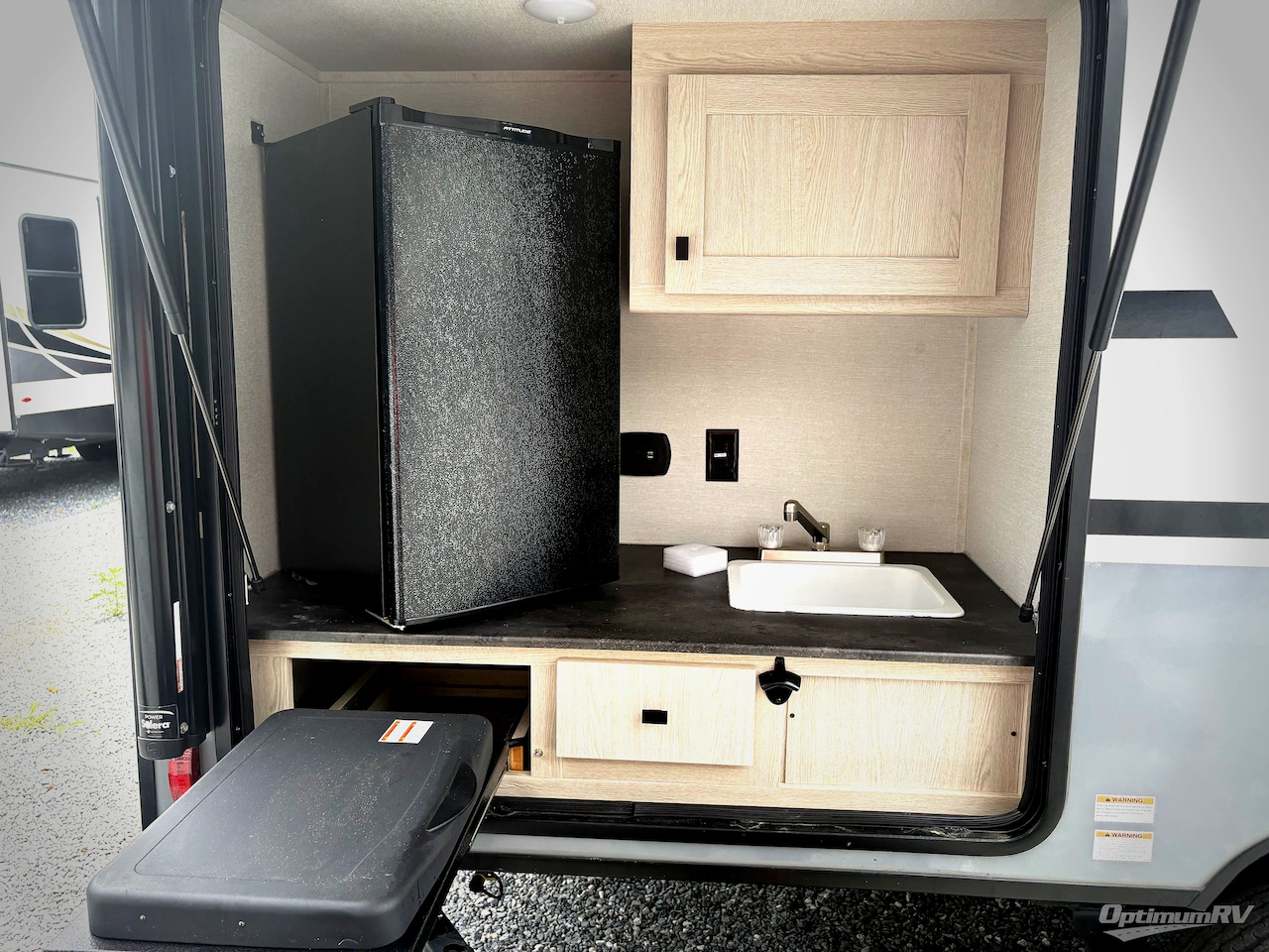 2023 Coachmen Apex Nano 203RBK Photo 5