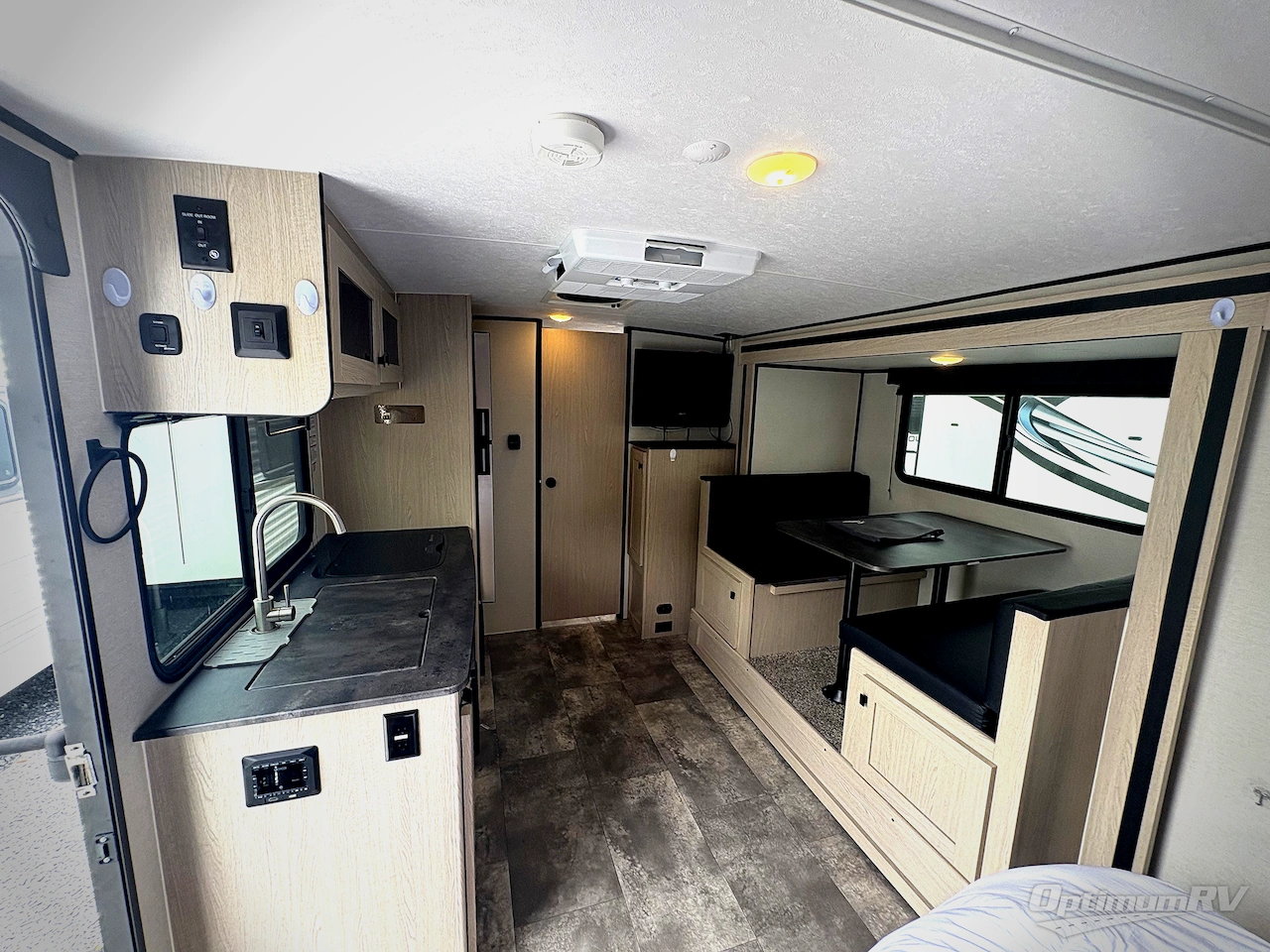 2023 Coachmen Apex Nano 203RBK Photo 7