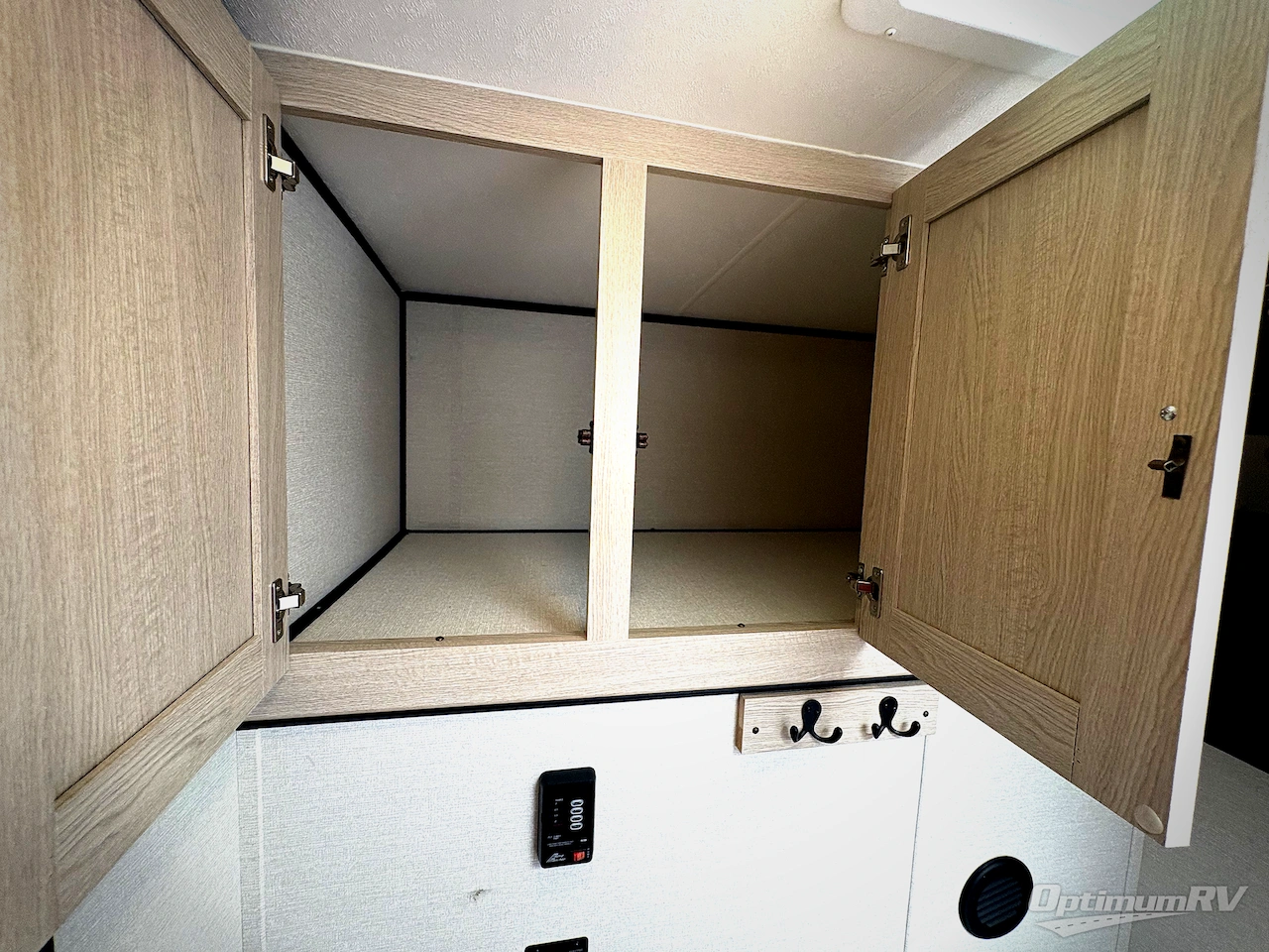 2023 Coachmen Apex Nano 203RBK Photo 13